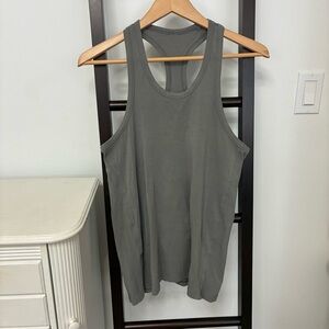 Lululemon Gray Women's Tank Top. Size 6. VGUC. Light cotton feel.